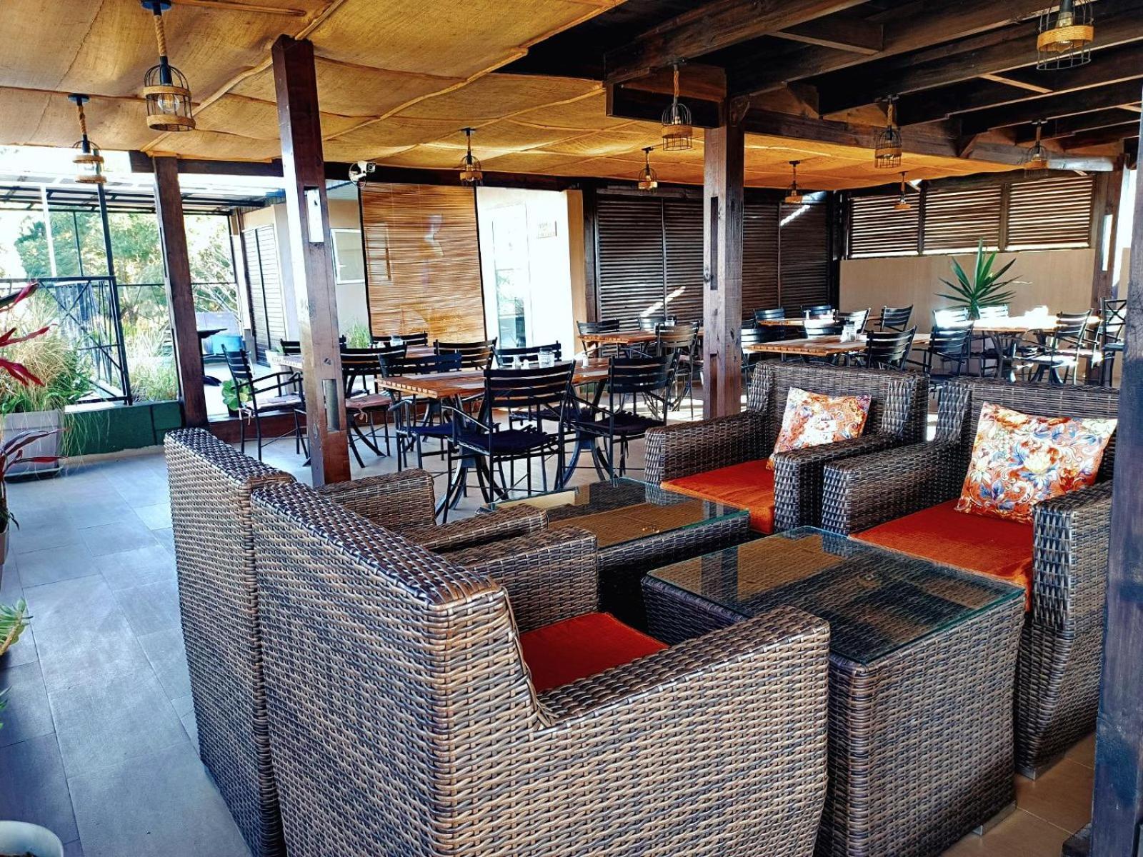 Fly Inn Madagascar Hotel - Navette Gratuite H24 - A 300M De L'Aeroport International Ivato-Antananarivo Ivato  Εξωτερικό φωτογραφία